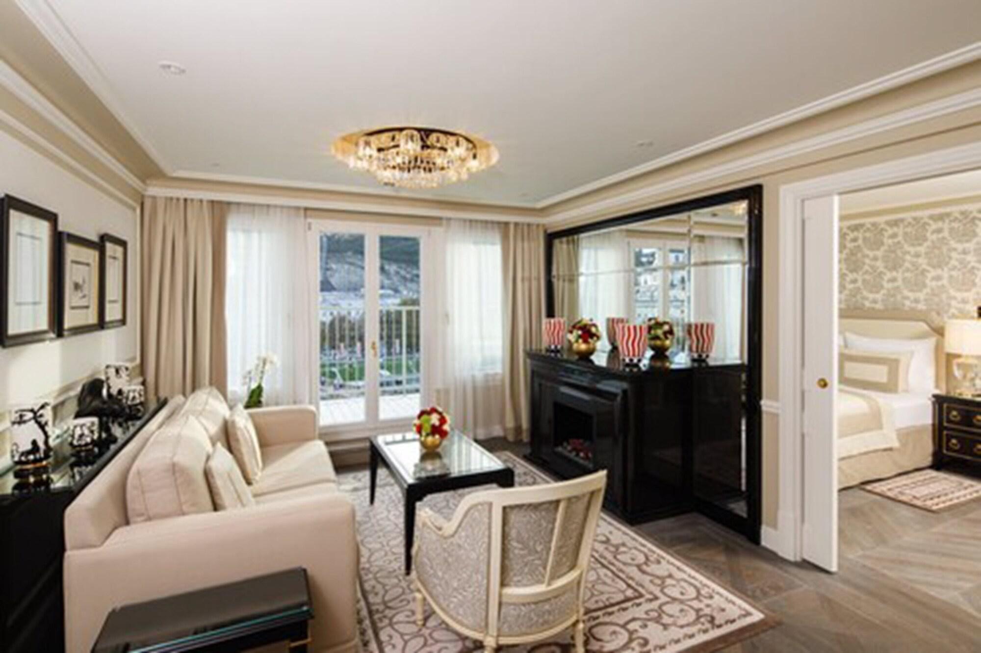 Hotel Sacher Salzburg Ngoại thất bức ảnh A suite at the Mandarin Oriental, Munich
