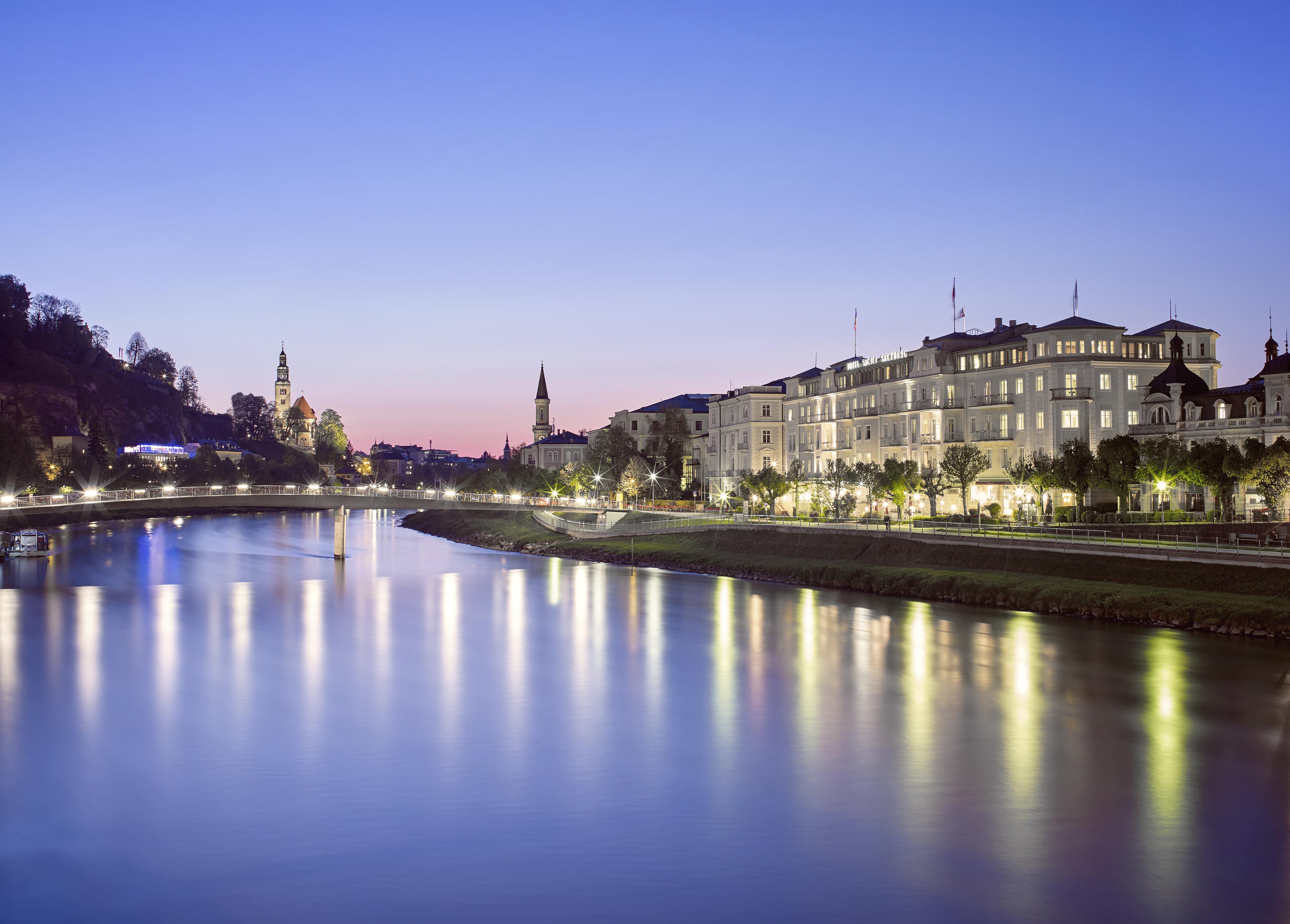 Hotel Sacher Salzburg Ngoại thất bức ảnh The Grand Hotel